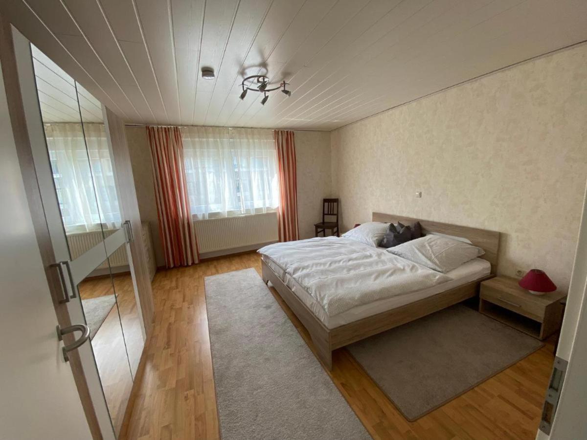 Ferienwohnung-Gasthaus Zum Ross エアレンバッハ・アム・マイン エクステリア 写真